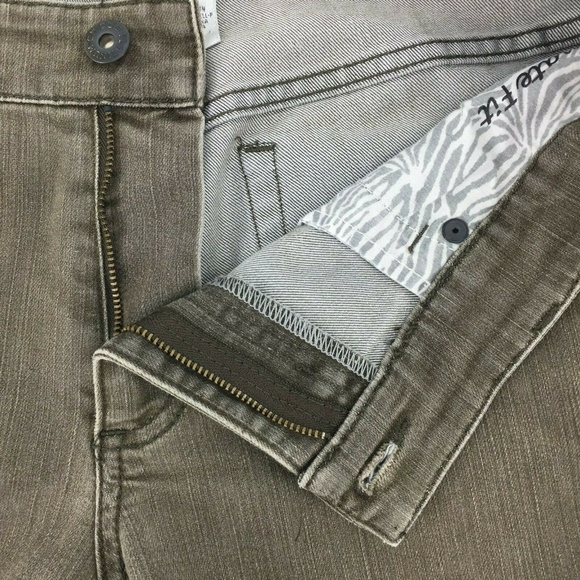 Chico's Platinum Ultimate Fit Jeans Sz 0.5/6 Short - Picture 4 of 6